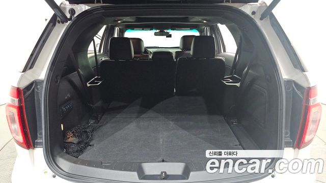 Ford Explorer 2014 — photo 18