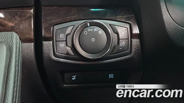 Ford Explorer 2014 — photo 20