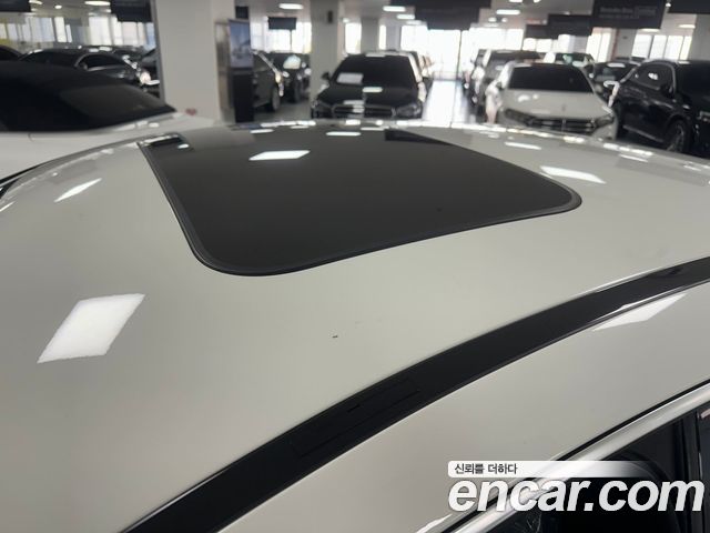 Mercedes-Benz AMG GT 2021 — photo 12