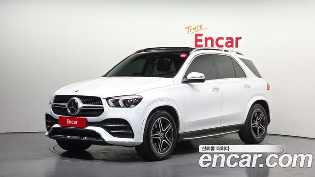 Mercedes-Benz GLE-Class 2020 — photo 1