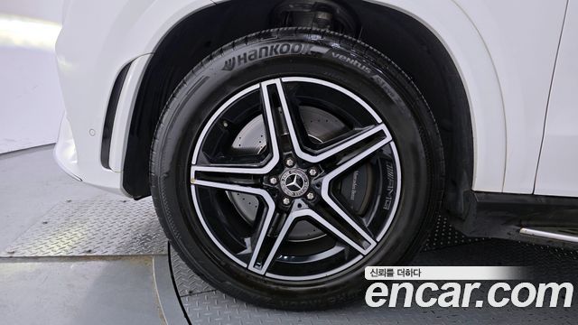 Mercedes-Benz GLE-Class 2020 — photo 5