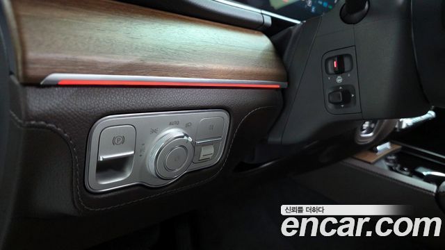 Mercedes-Benz GLE-Class 2020 — photo 20