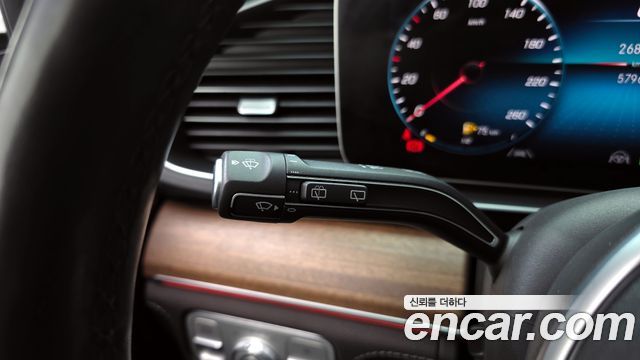 Mercedes-Benz GLE-Class 2020 — photo 22