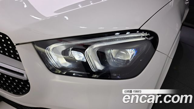 Mercedes-Benz GLE-Class 2020 — photo 8