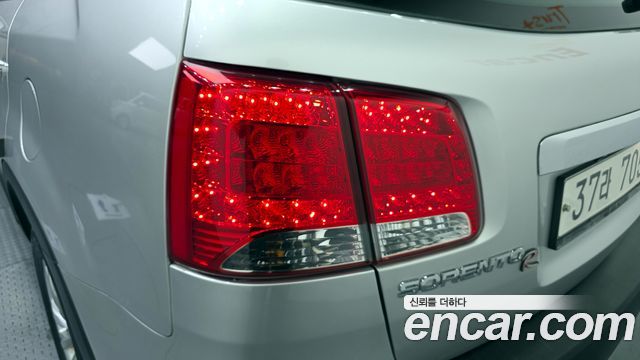 Kia Sorento 2011 — photo 9