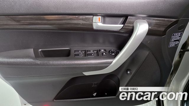 Kia Sorento 2011 — photo 14