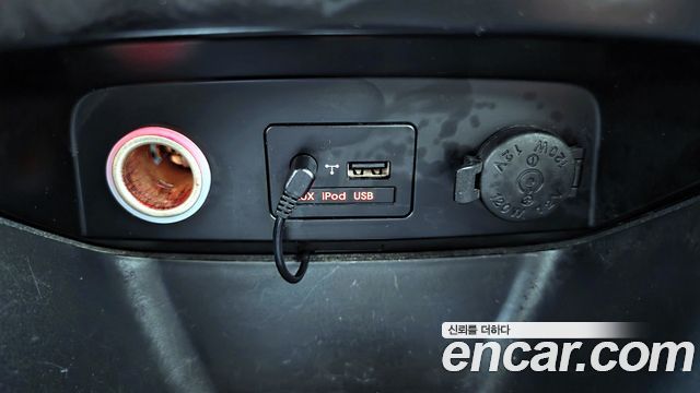 Kia Sorento 2011 — photo 16