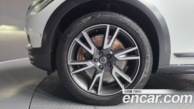 Volvo V90 2019 — photo 5