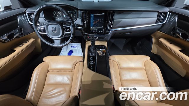 Volvo V90 2019 — photo 10