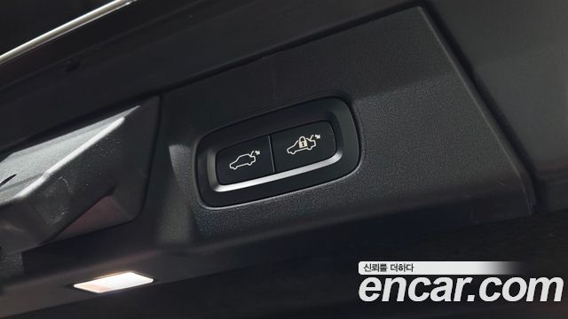 Volvo V90 2019 — photo 21