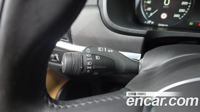 Volvo V90 2019 — photo 24