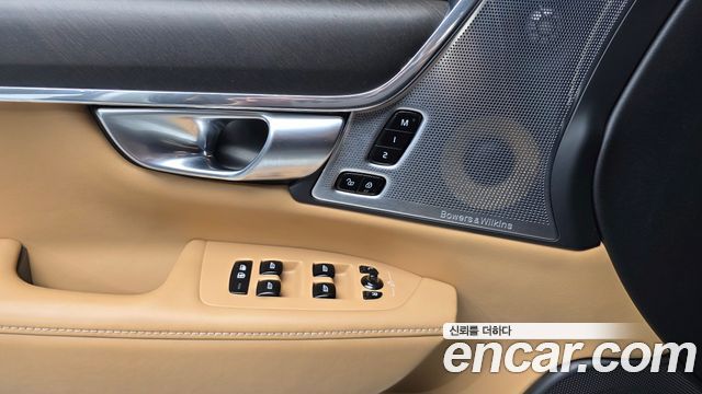 Volvo V90 2019 — photo 26