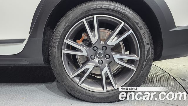 Volvo V90 2019 — photo 7