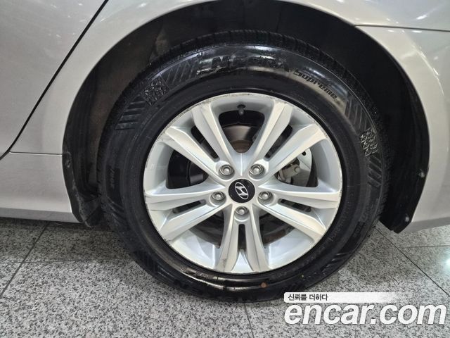 Hyundai Sonata 2012 — photo 20