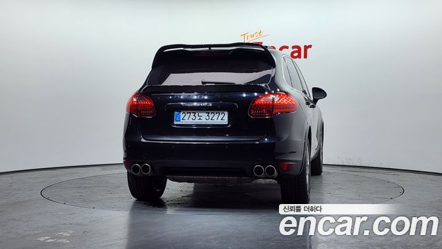 Porsche Cayenne 2011 — photo 4
