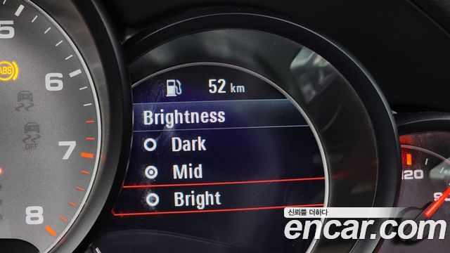 Porsche Cayenne 2011 — photo 16