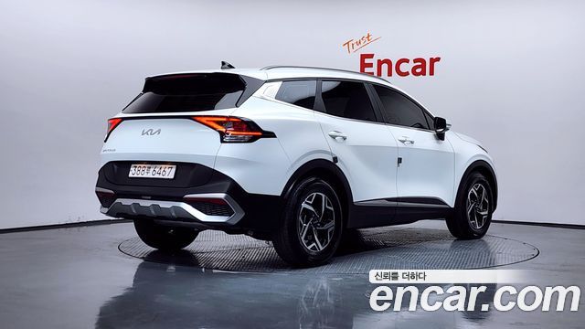 Kia Sportage 2022 — photo 2
