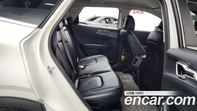 Kia Sportage 2022 — photo 17