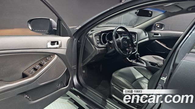 Kia K5 2015 — photo 10