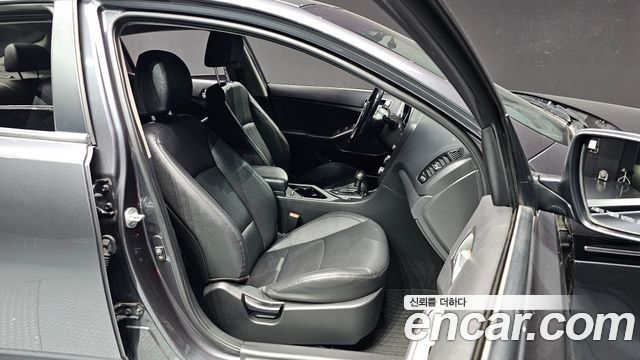 Kia K5 2015 — photo 12