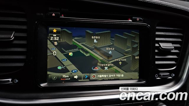 Kia K5 2015 — photo 14