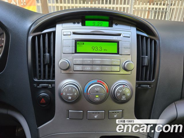 Hyundai Starex 2015 — photo 10