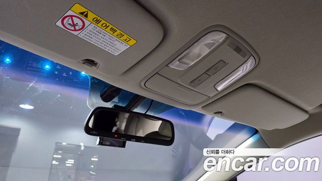 Kia Canival 2015 — photo 18
