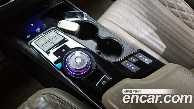 Kia K8 2022 — photo 9