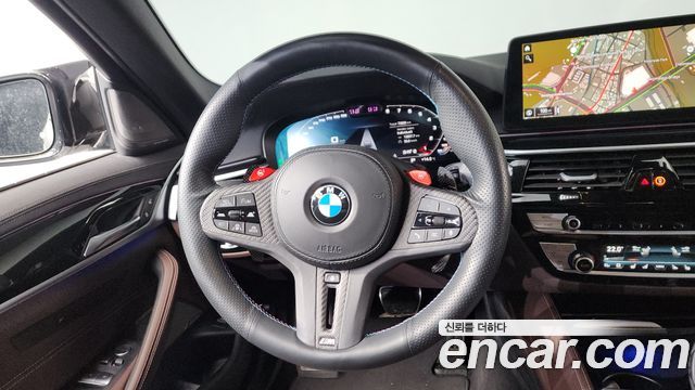 BMW 5-Series 2022 — photo 18