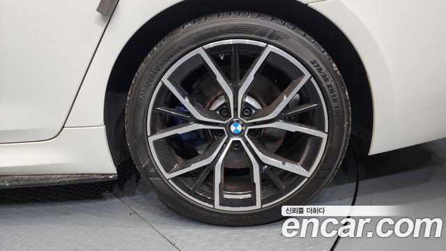 BMW 5-Series 2022 — photo 7