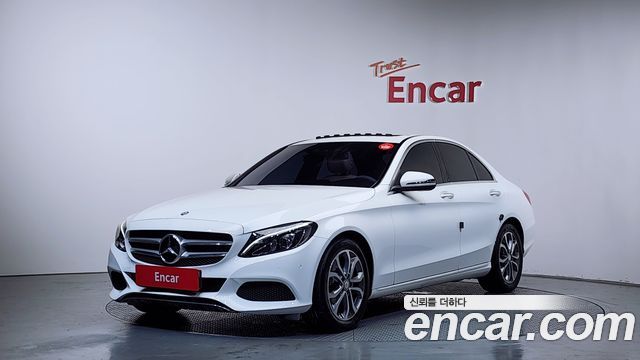 Mercedes-Benz C-Class 2017 — photo 1