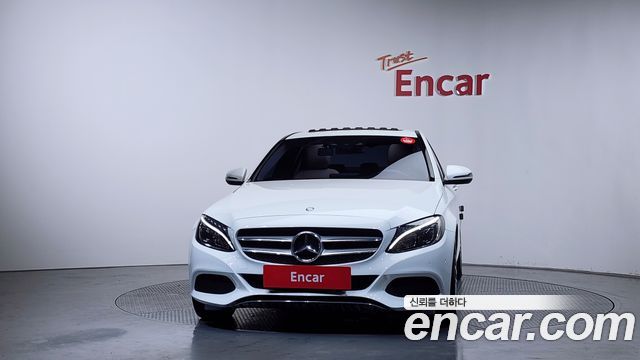 Mercedes-Benz C-Class 2017 — photo 3