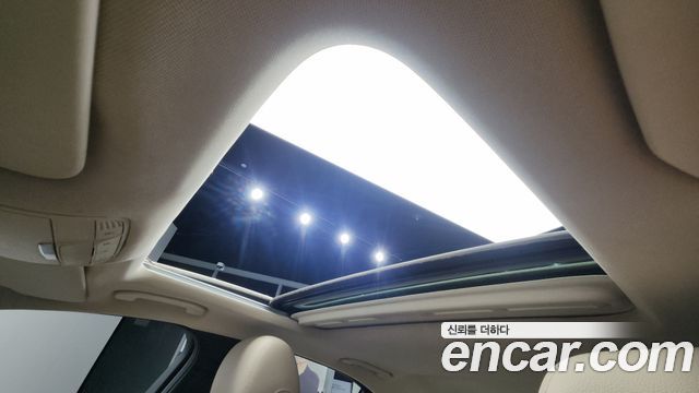 Mercedes-Benz C-Class 2017 — photo 15