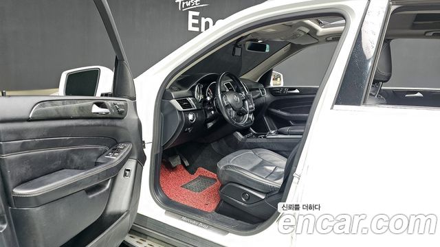Mercedes-Benz M-class 2015 — photo 10
