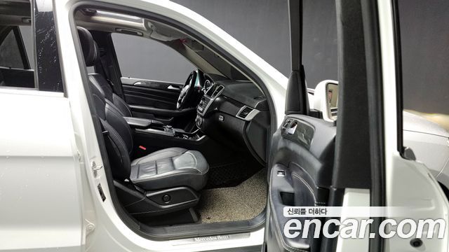 Mercedes-Benz M-class 2015 — photo 11