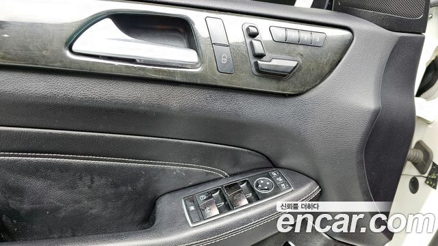 Mercedes-Benz M-class 2015 — photo 20