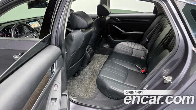Honda Accord 2018 — photo 18