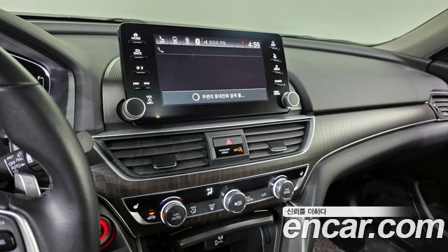 Honda Accord 2018 — photo 20