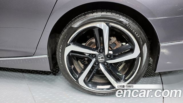 Honda Accord 2018 — photo 7