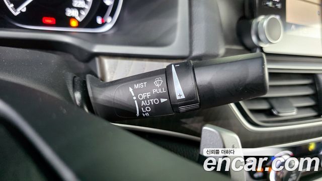 Honda Accord 2018 — photo 27