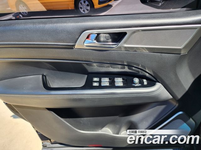 KG Mobility Rexton 2018 — photo 12