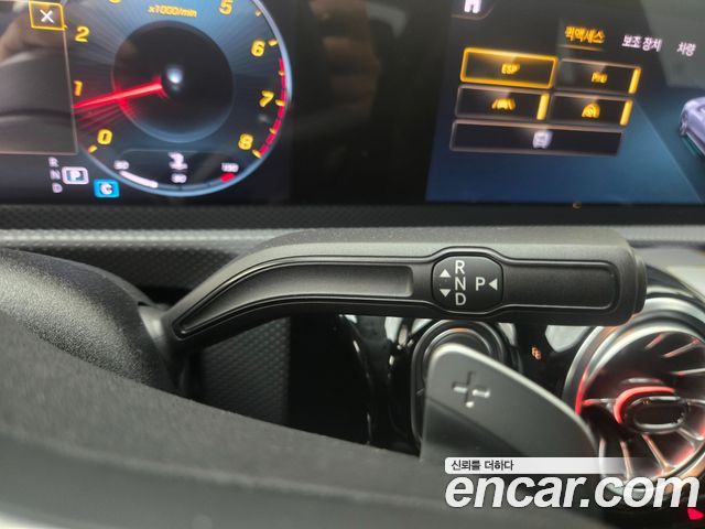 Mercedes-Benz CLA-Class 2023 — photo 9