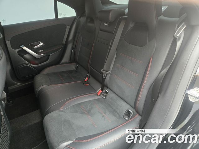 Mercedes-Benz CLA-Class 2023 — photo 12