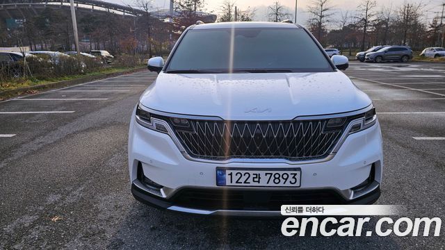 Kia Canival 2023 — photo 3