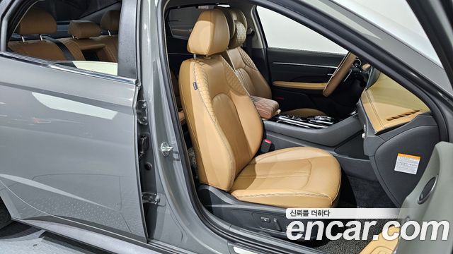 Hyundai Sonata 2020 — photo 12