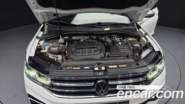 Volkswagen Tiguan 2023 — photo 6