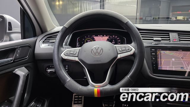 Volkswagen Tiguan 2023 — photo 13