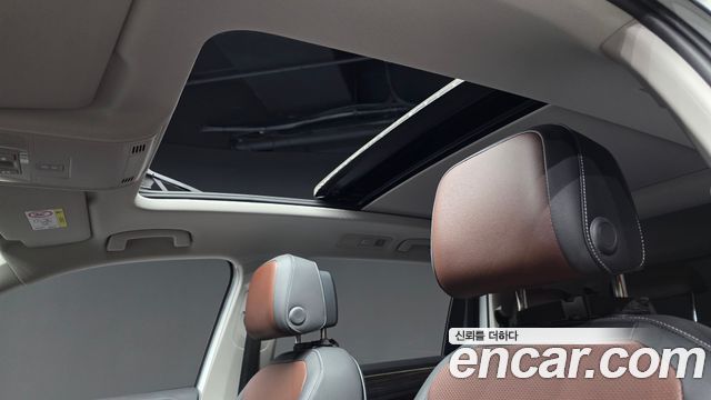 Volkswagen Tiguan 2023 — photo 18