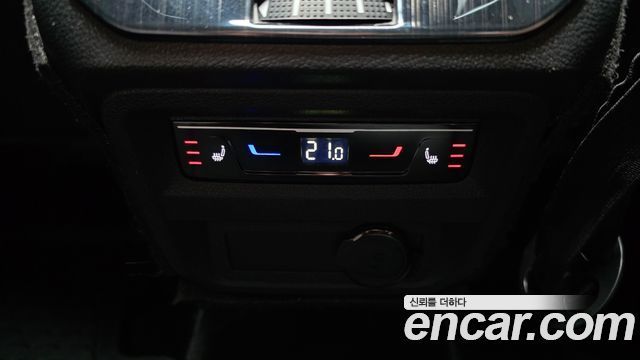 Volkswagen Tiguan 2023 — photo 19