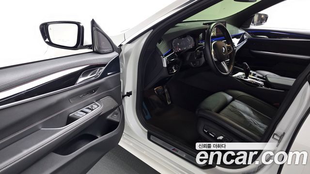 BMW Gran Turismo 2024 — photo 13
